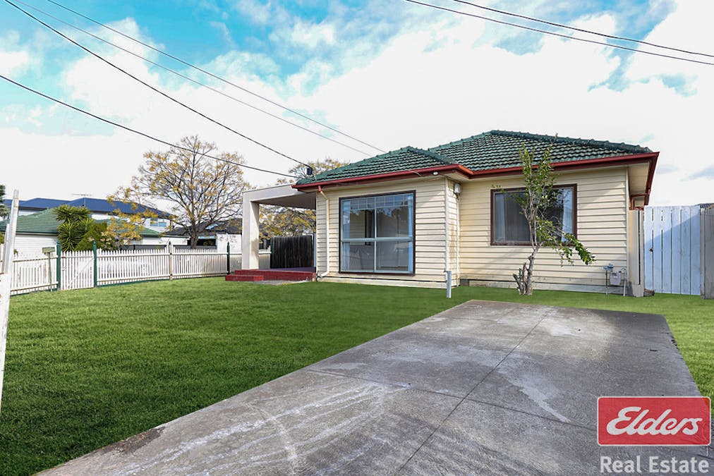 23 Kynoch Street, Deer Park, VIC, 3023 - Image 2