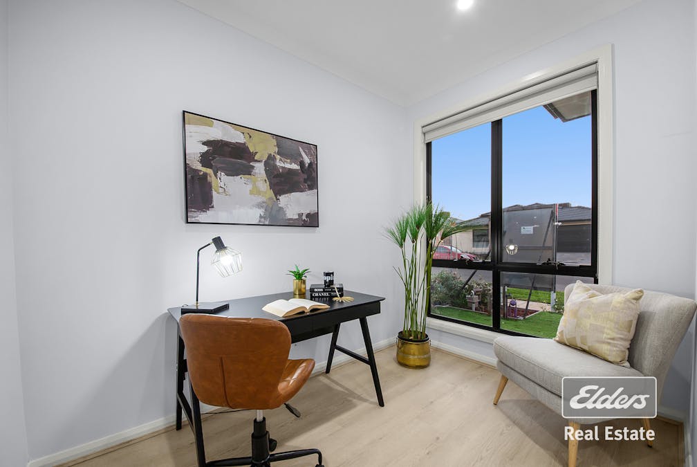 8 Sefton Street, Mambourin, VIC, 3024 - Image 4