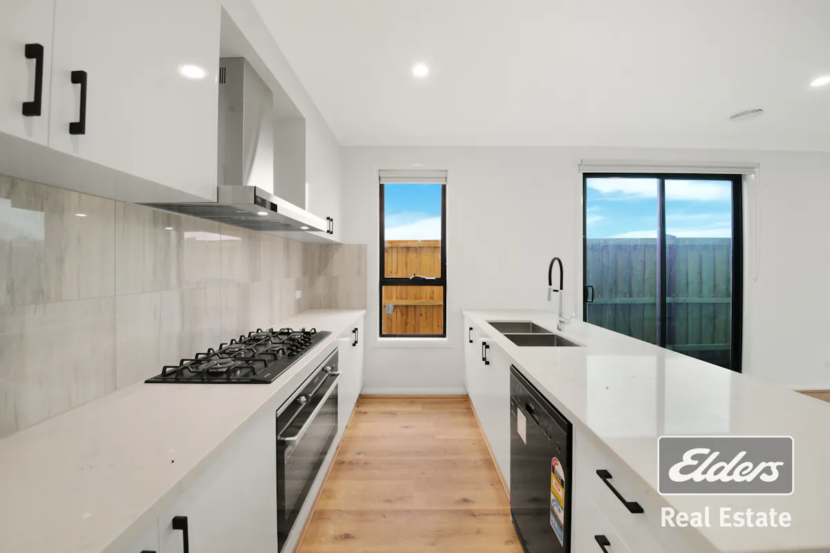 24 Thrums Road — photo 5 of 11