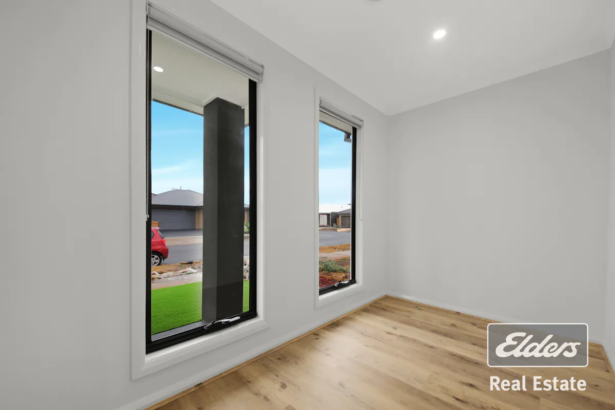 24 Thrums Road — photo 6 of 11