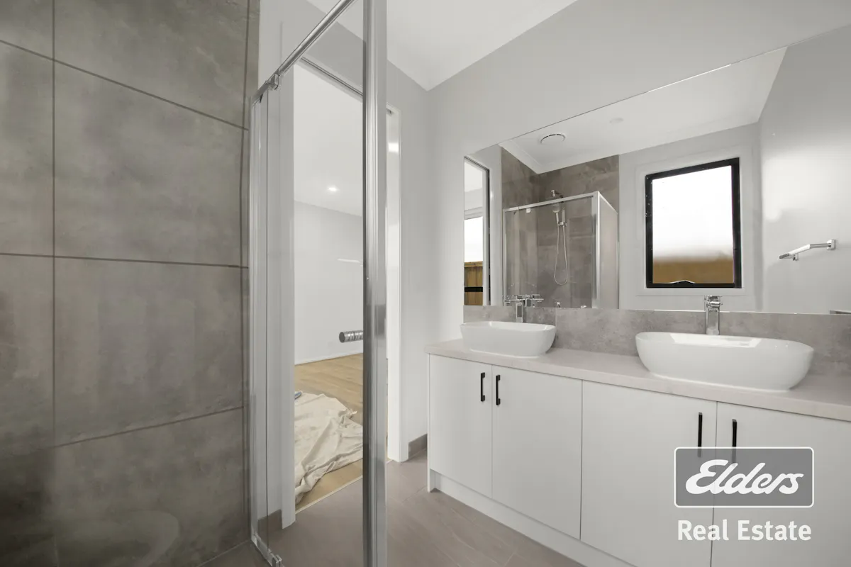 24 Thrums Road — photo 7 of 11
