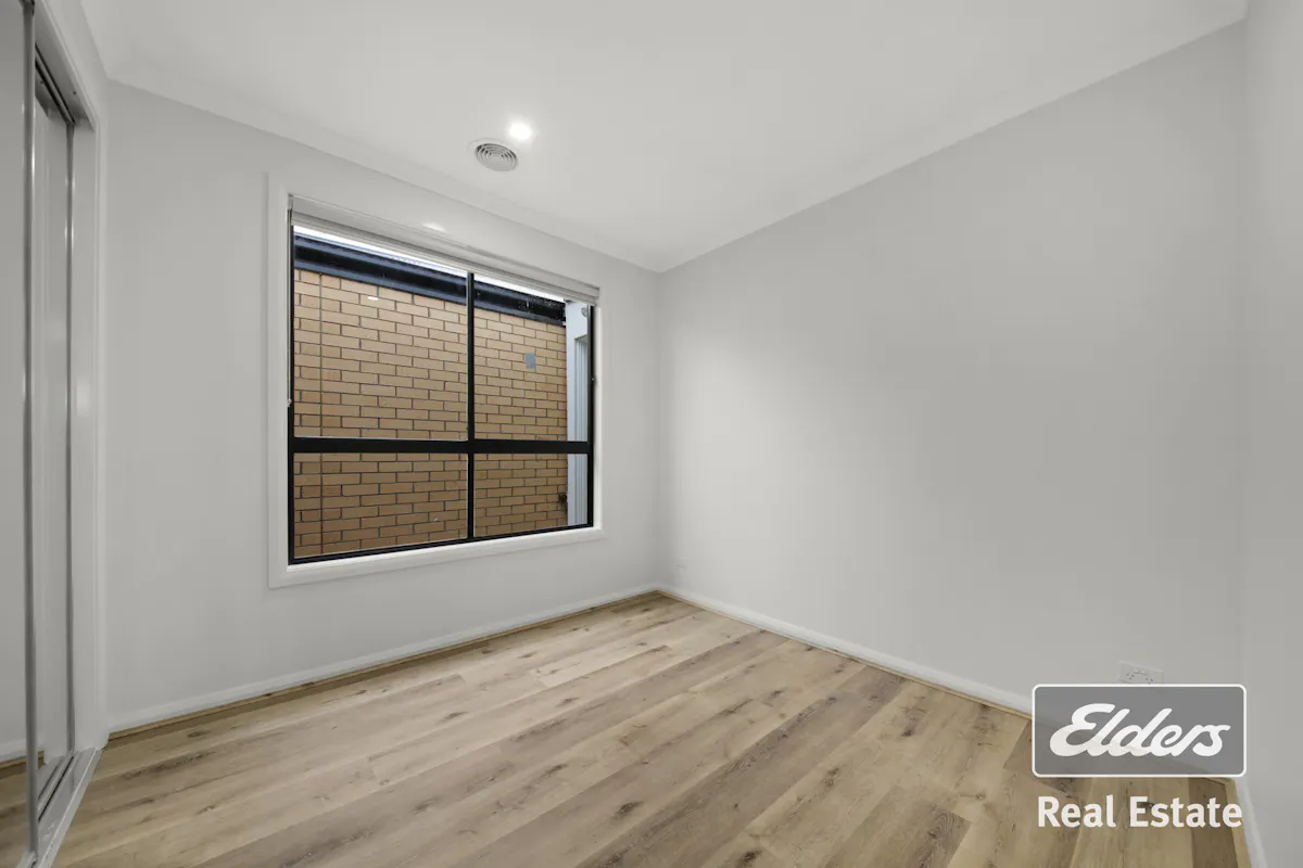 24 Thrums Road — photo 9 of 11