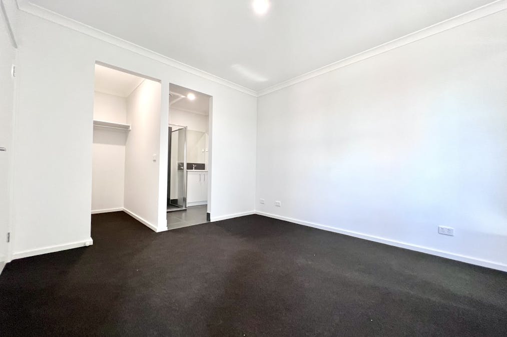 66 Palmdale Crescent, Mambourin, VIC, 3024 - Image 6