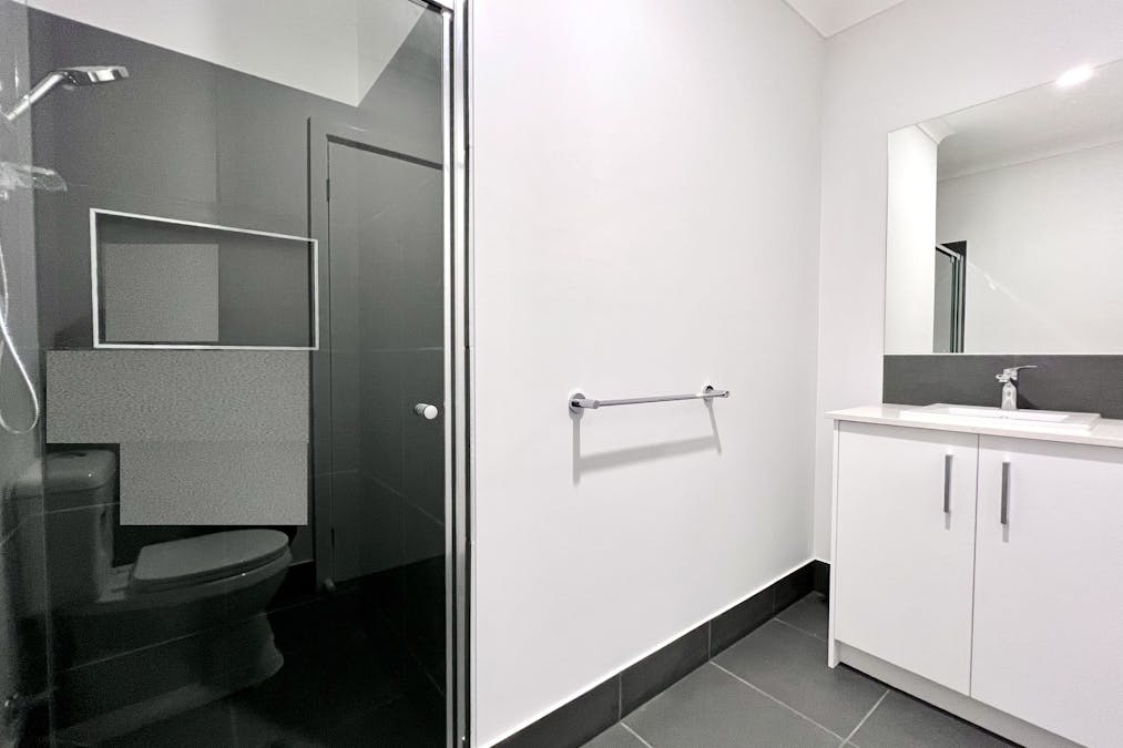 66 Palmdale Crescent, Mambourin, VIC, 3024 - Image 10