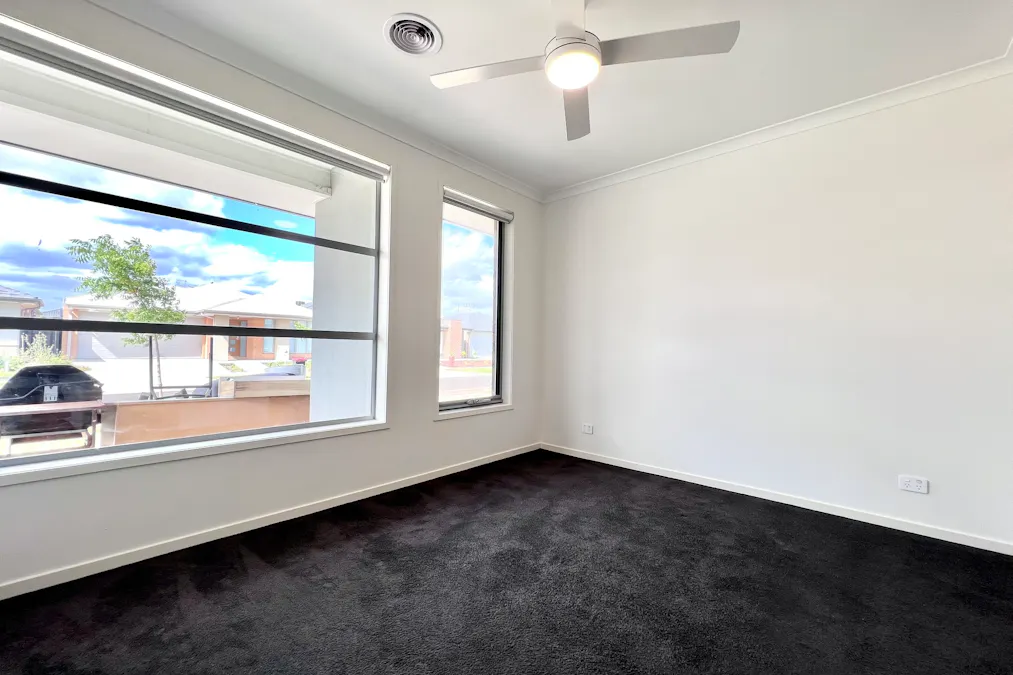 12 Coronado Crescent, Truganina, VIC, 3029 - Image 5