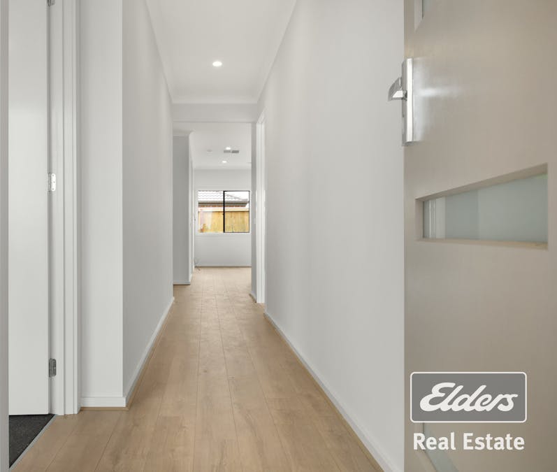 38 Woolspinner Crescent, Wyndham Vale, VIC, 3024 - Image 2