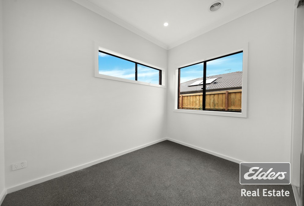 38 Woolspinner Crescent, Wyndham Vale, VIC, 3024 - Image 11