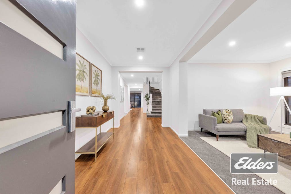 12 Allunga Way, Werribee, VIC, 3030 - Image 3