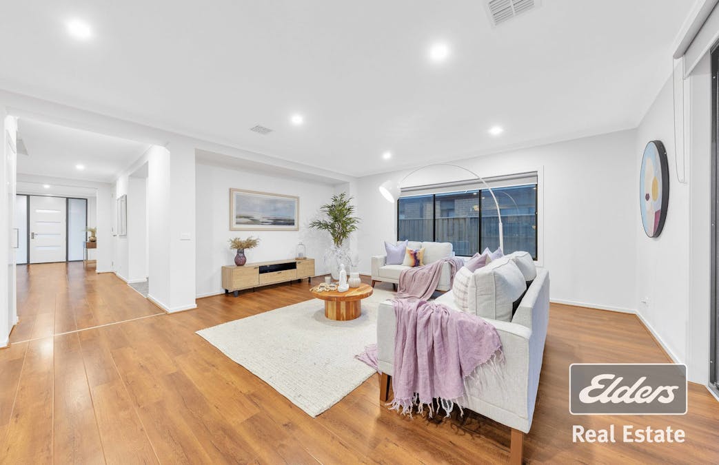 12 Allunga Way, Werribee, VIC, 3030 - Image 8