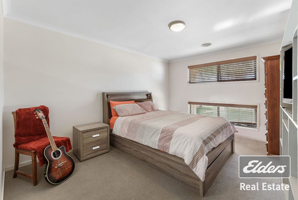31 Laurence Way, Tarneit, VIC, 3029 - Image 8