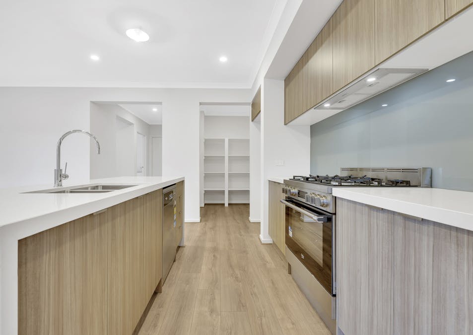 82 Eaglemont Drive, Strathtulloh, VIC, 3338 - Image 4
