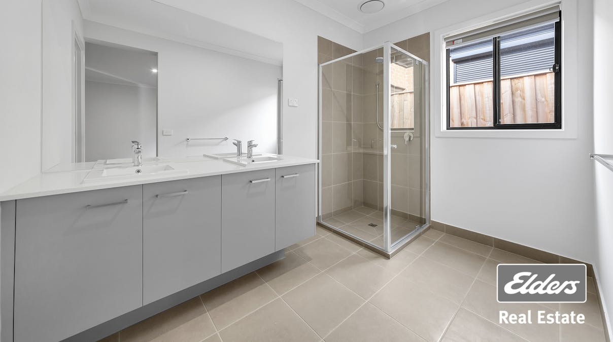 28 Wondrous Boulevard, Tarneit, VIC, 3029 - Image 5