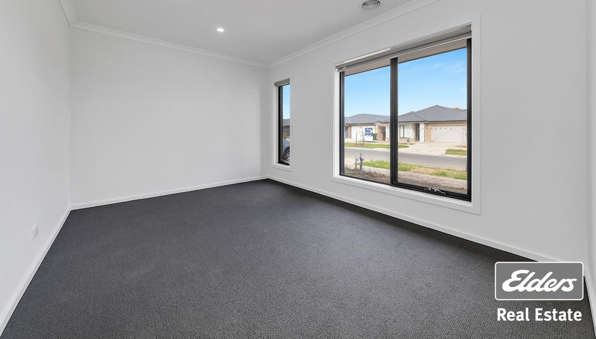 28 Wondrous Boulevard, Tarneit, VIC, 3029 - Image 13