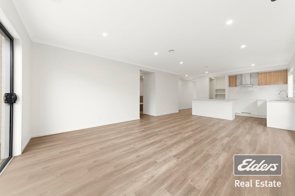14 Cavill Way, Tarneit, VIC, 3029 - Image 8