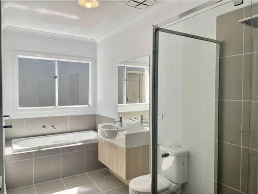 30 Woolspinner Crescent Crescent, Wyndham Vale, VIC, 3024 - Image 4