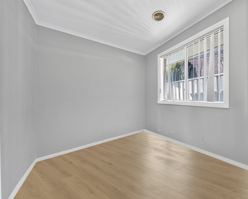 17 Broadhurst Way, Caroline Springs, VIC, 3023 - Image 6
