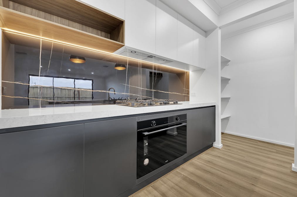 8 Cricket Circuit, Tarneit, VIC, 3029 - Image 3