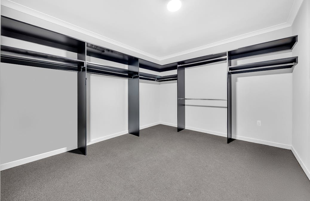 33 Haflinger Avenue, Werribee, VIC, 3030 - Image 5