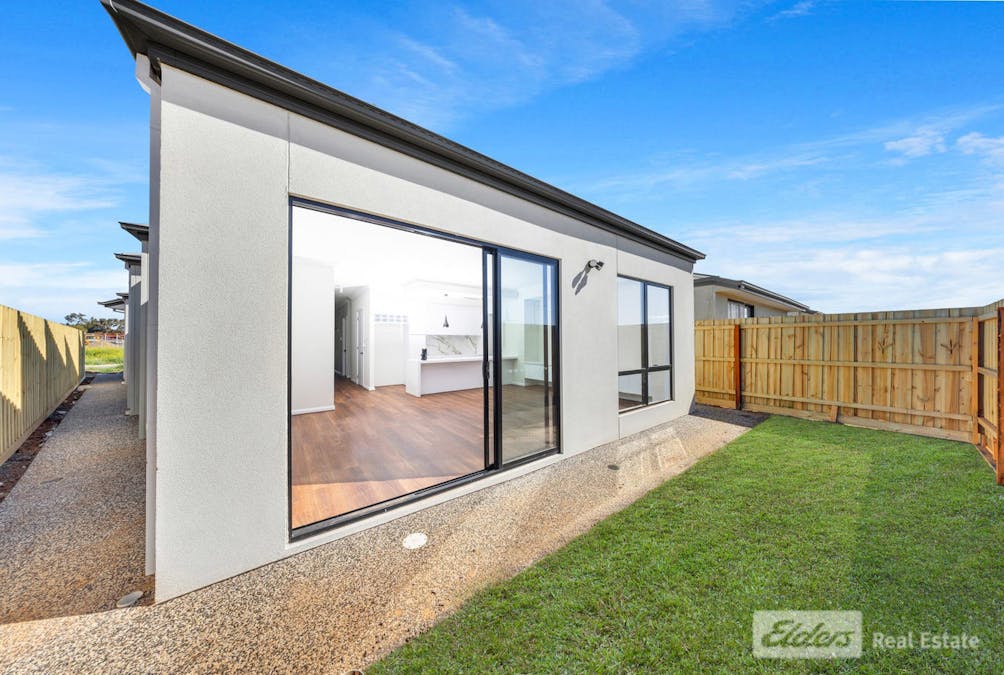 5 Danshill Avenue, Werribee South, VIC, 3030 - Image 12