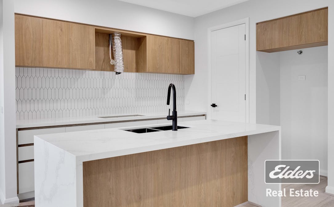 30 Thyme Crescent, Fraser Rise, VIC, 3336 - Image 5