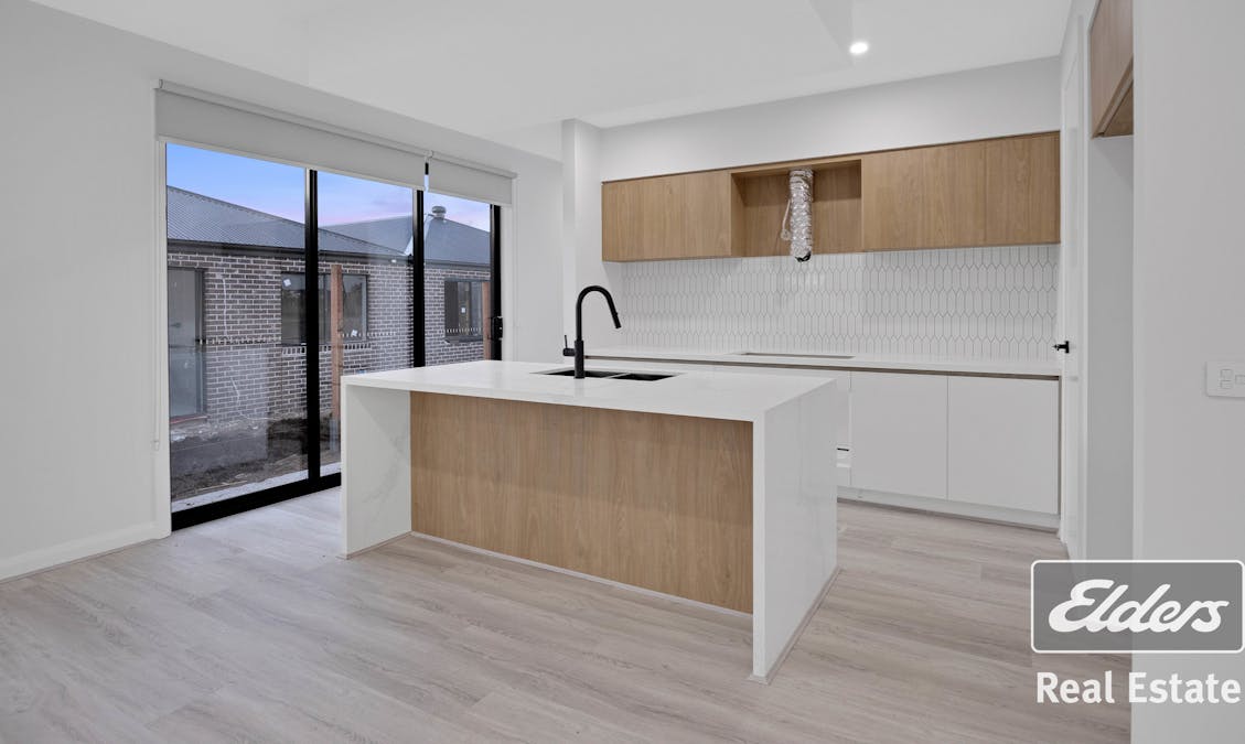 30 Thyme Crescent, Fraser Rise, VIC, 3336 - Image 3