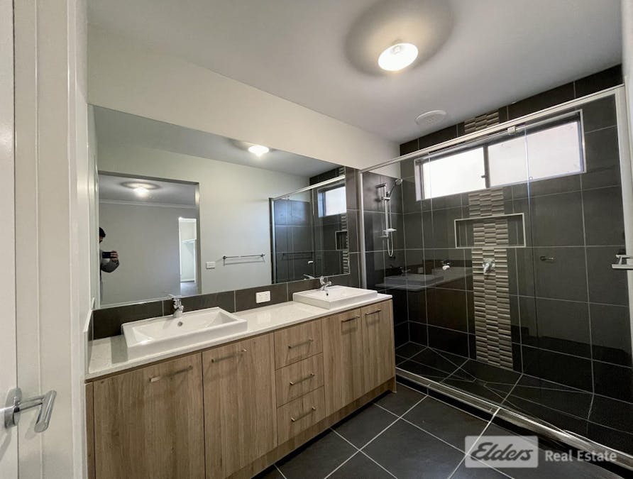 7 Grosset Way, Point Cook, VIC, 3030 - Image 9