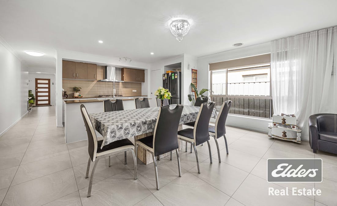 27 Willandra Boulevard, Harkness, VIC, 3337 - Image 7