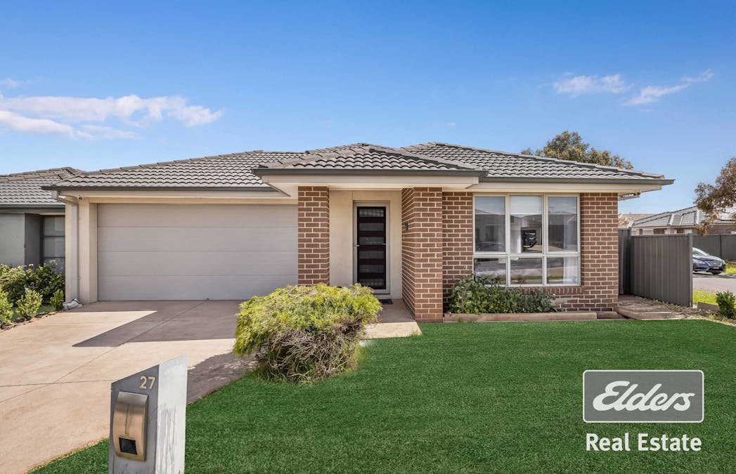 27 Willandra Boulevard, Harkness, VIC, 3337 - Image 2