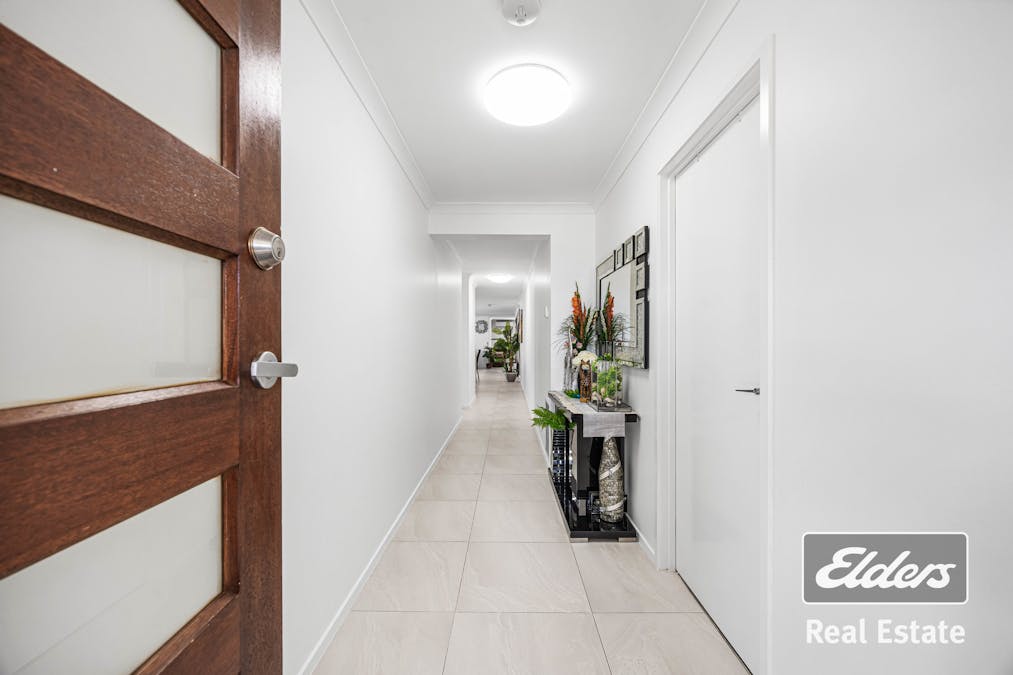 27 Willandra Boulevard, Harkness, VIC, 3337 - Image 3
