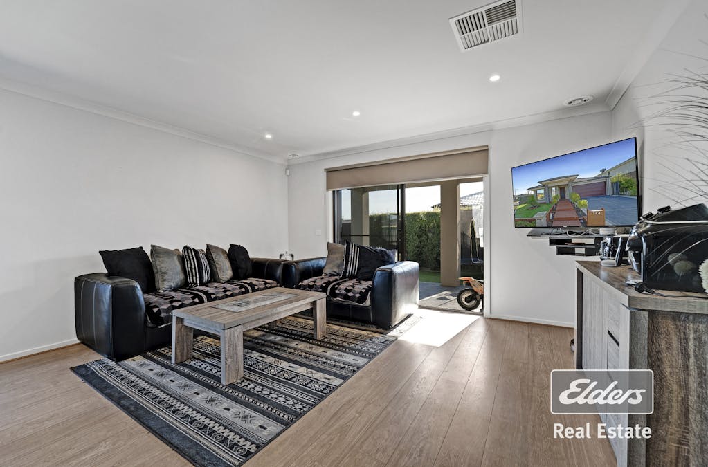 144 Hummingbird Boulevard, Tarneit, VIC, 3029 - Image 8