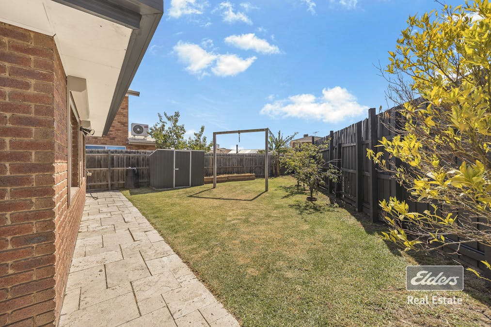 76 Whitsunday Drive, Hoppers Crossing, VIC, 3029 - Image 16