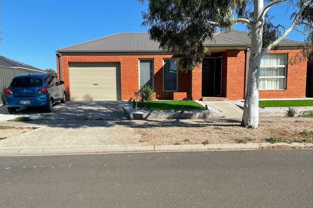 3 Weaver Street, Manor Lakes, VIC, 3024 - Image 1