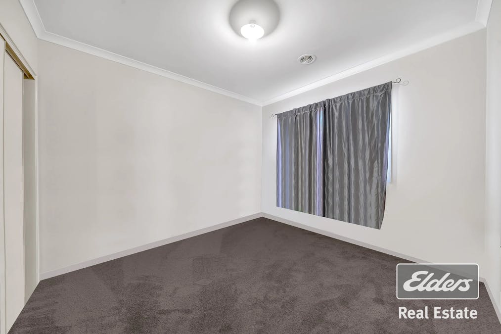 63 Roslyn Park Drive, Harkness, VIC, 3337 - Image 3