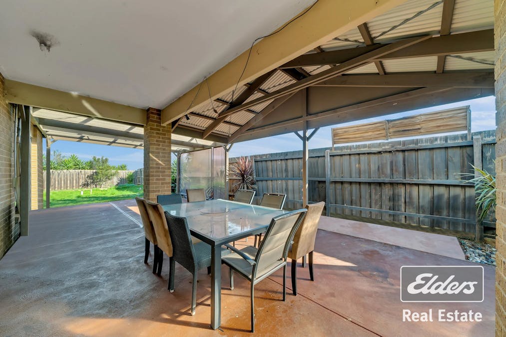 63 Roslyn Park Drive, Harkness, VIC, 3337 - Image 9