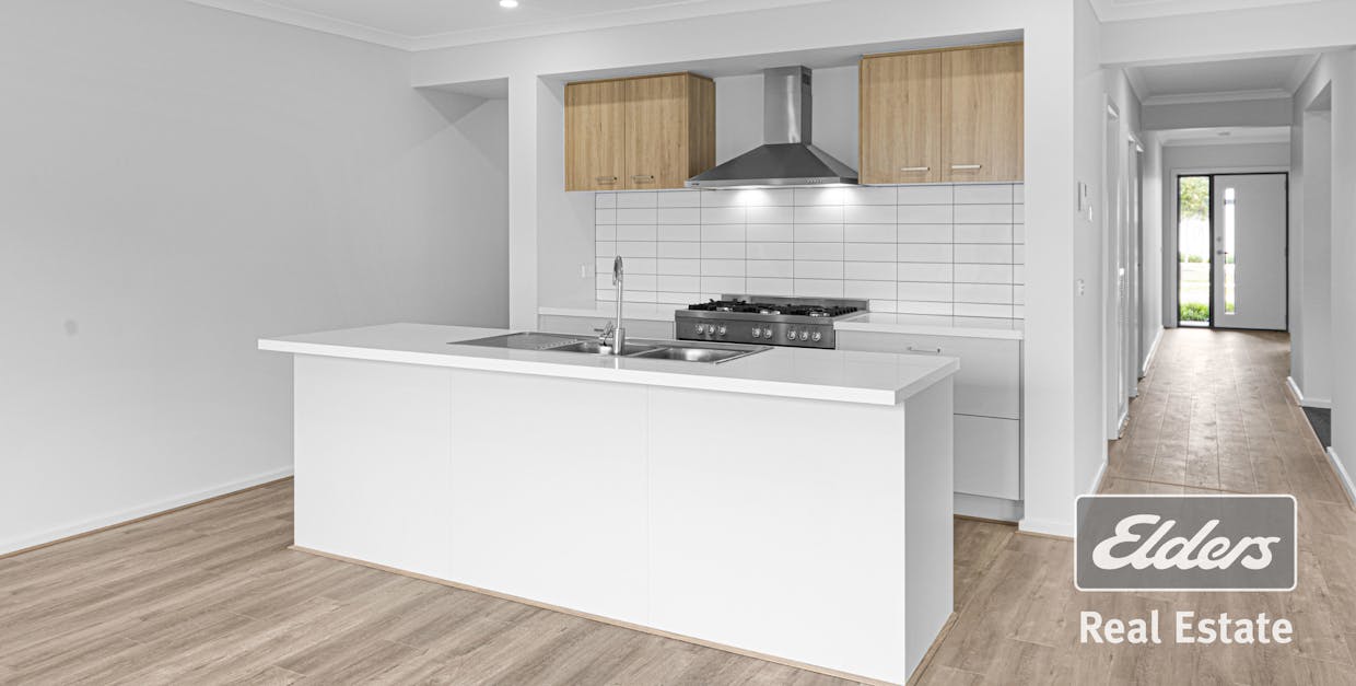 33 Molesworth Crescent, Donnybrook, VIC, 3064 - Image 7