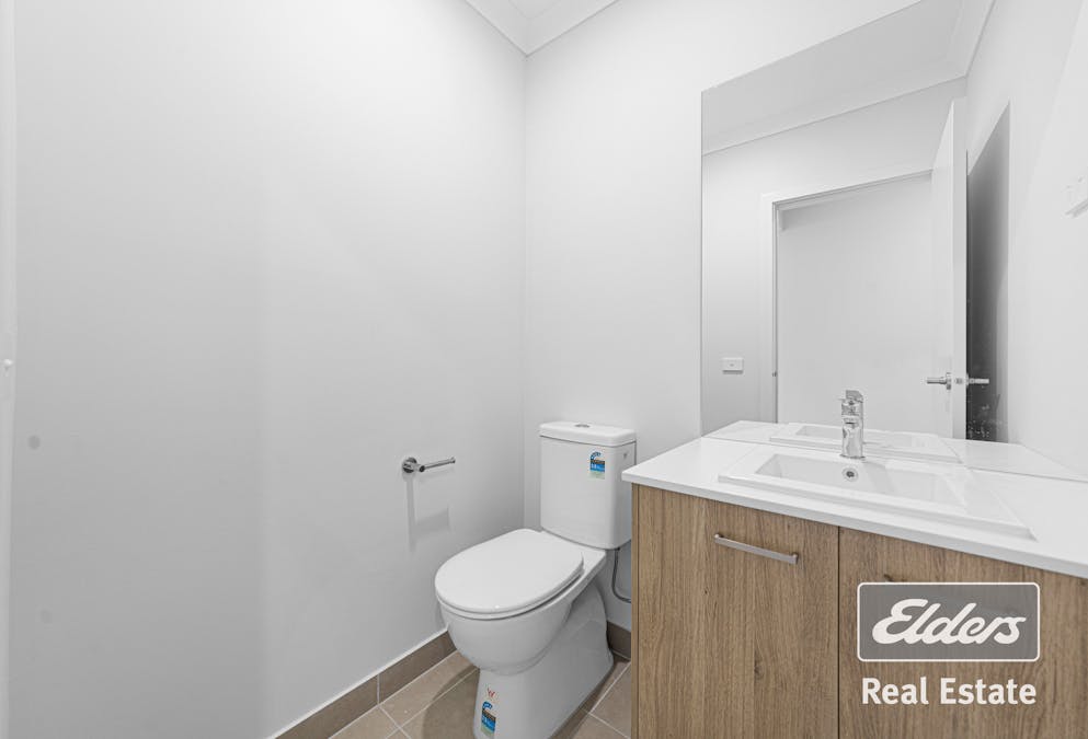 33 Molesworth Crescent, Donnybrook, VIC, 3064 - Image 18