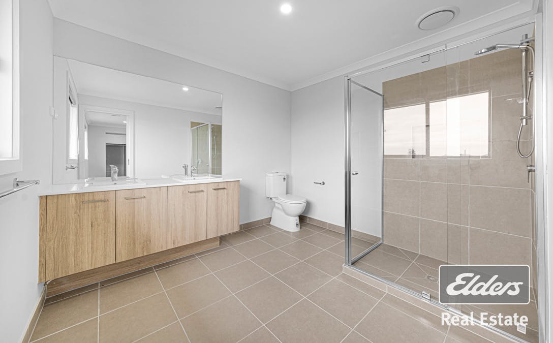 33 Molesworth Crescent, Donnybrook, VIC, 3064 - Image 20