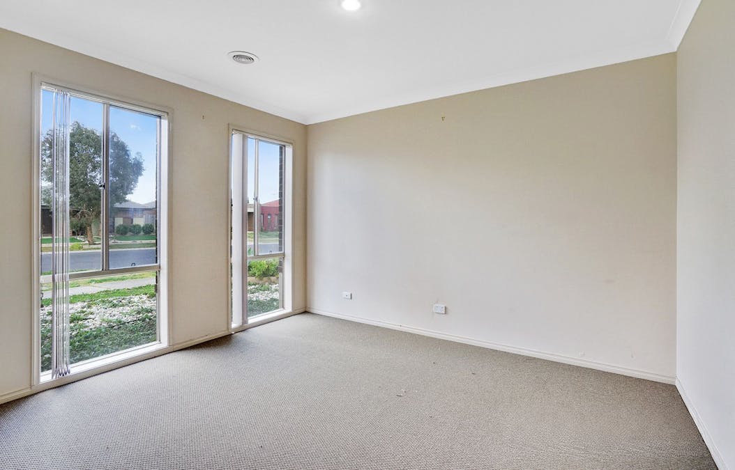 24 Chlorinda Road, Tarneit, VIC, 3029 - Image 3
