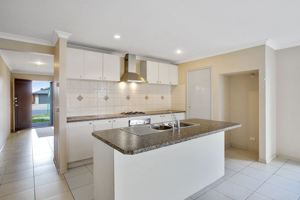 24 Chlorinda Road, Tarneit, VIC, 3029 - Image 7