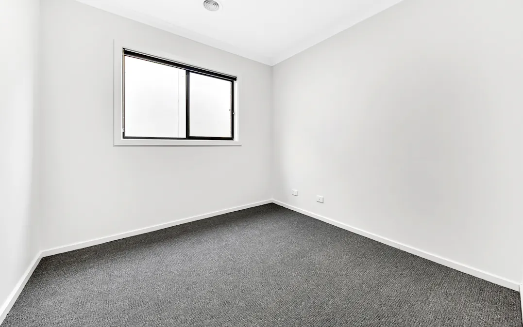 11 Nankeen Grove, Deanside, VIC, 3336 - Image 5