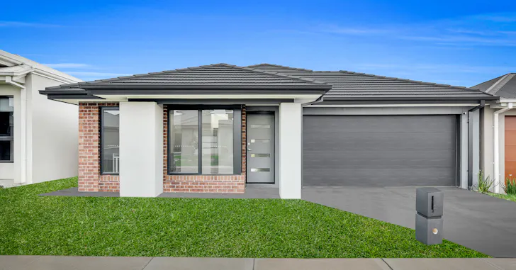 11 Nankeen Grove, Deanside, VIC, 3336 - Image 1