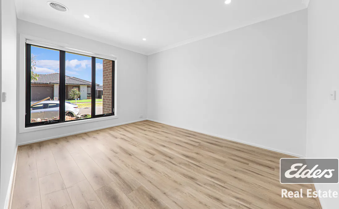 13 Sama Promenade, Truganina, VIC, 3029 - Image 4