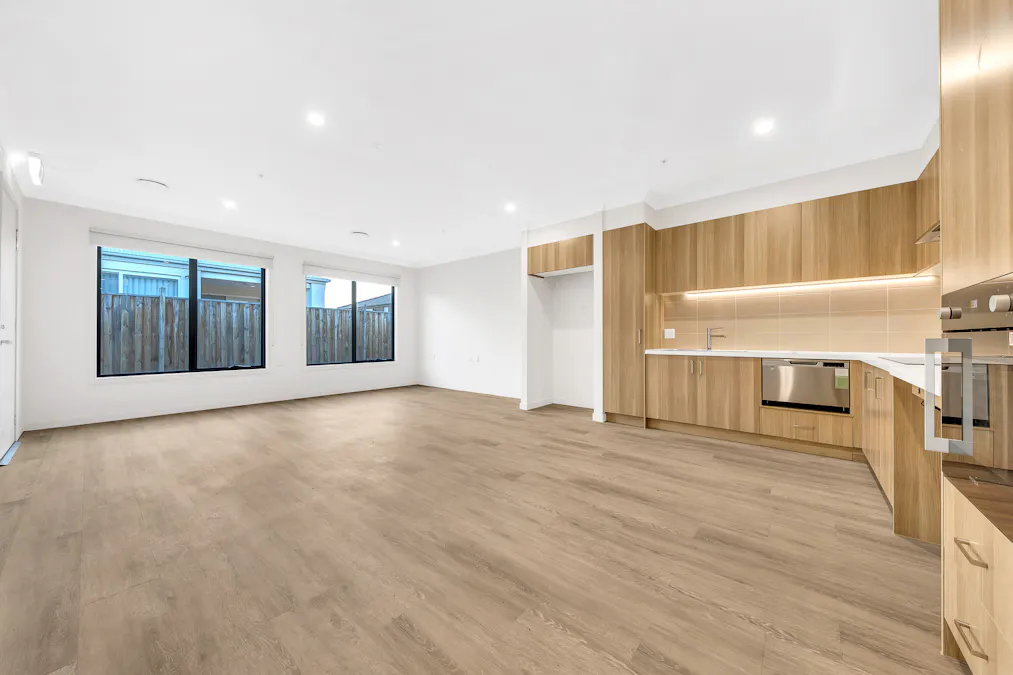 4 Aragon Road, Tarneit, VIC, 3029 - Image 17