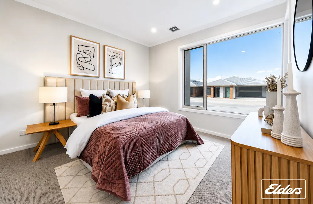 7 Gleam Street, Werribee, VIC, 3030 - Image 1