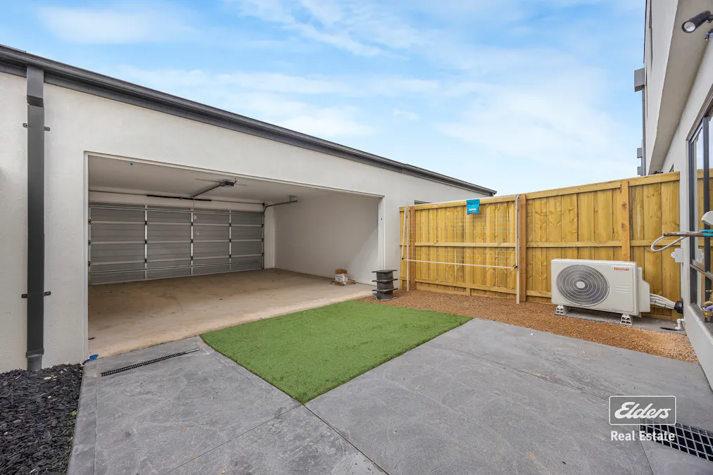 18 Timetable Street , Mambourin, VIC, 3024 - Image 16