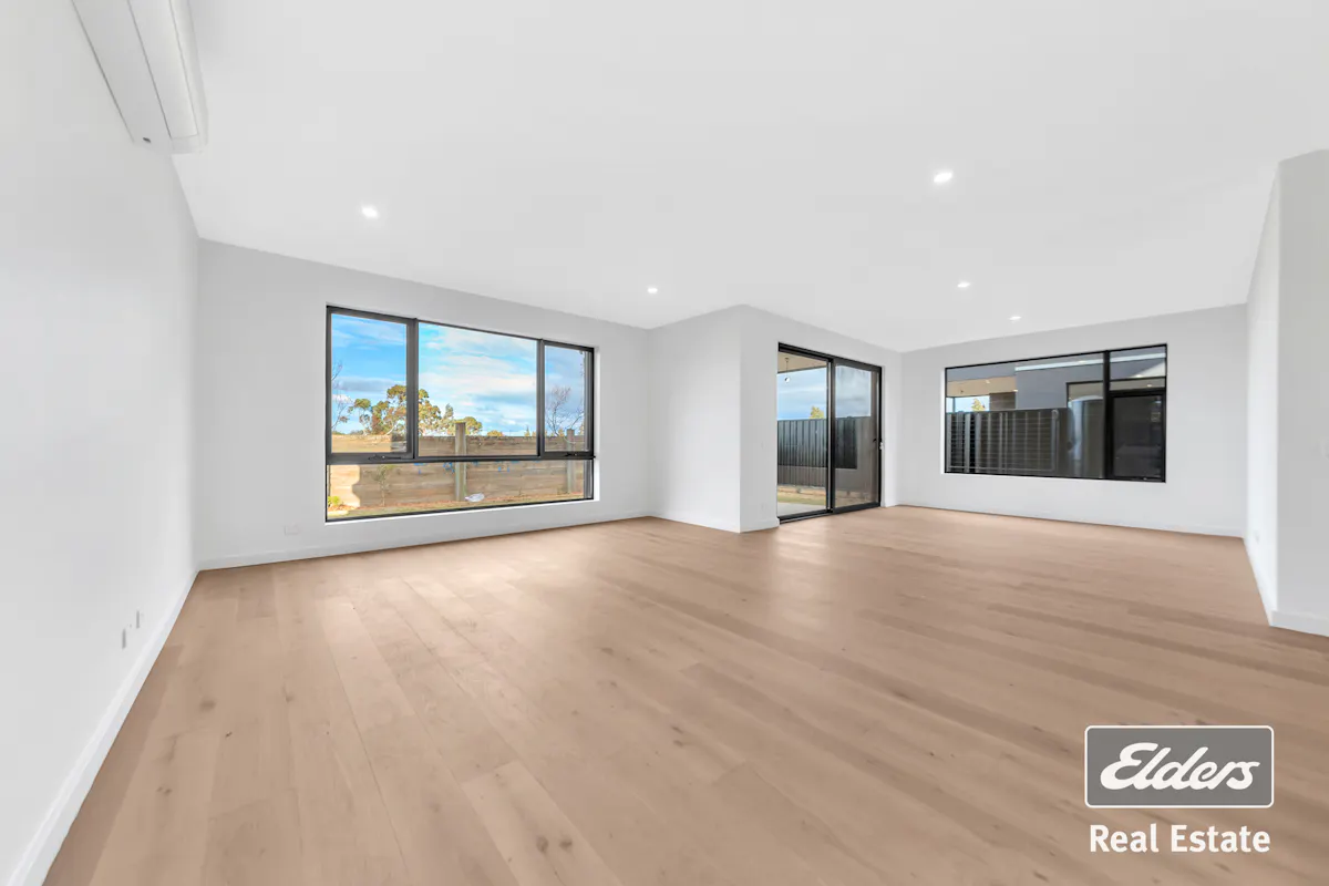 2/36 Socrates Way — photo 6 of 22