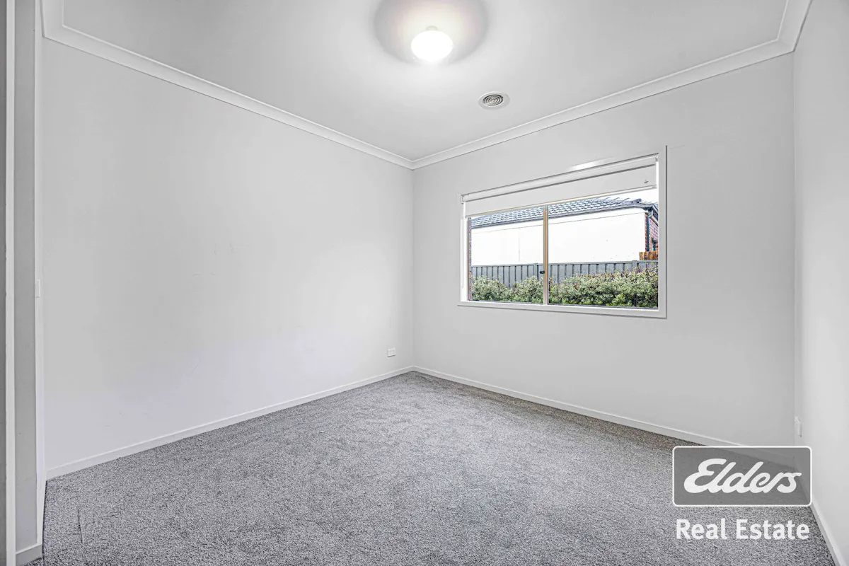 11 Pinebank Street — photo 11 of 15