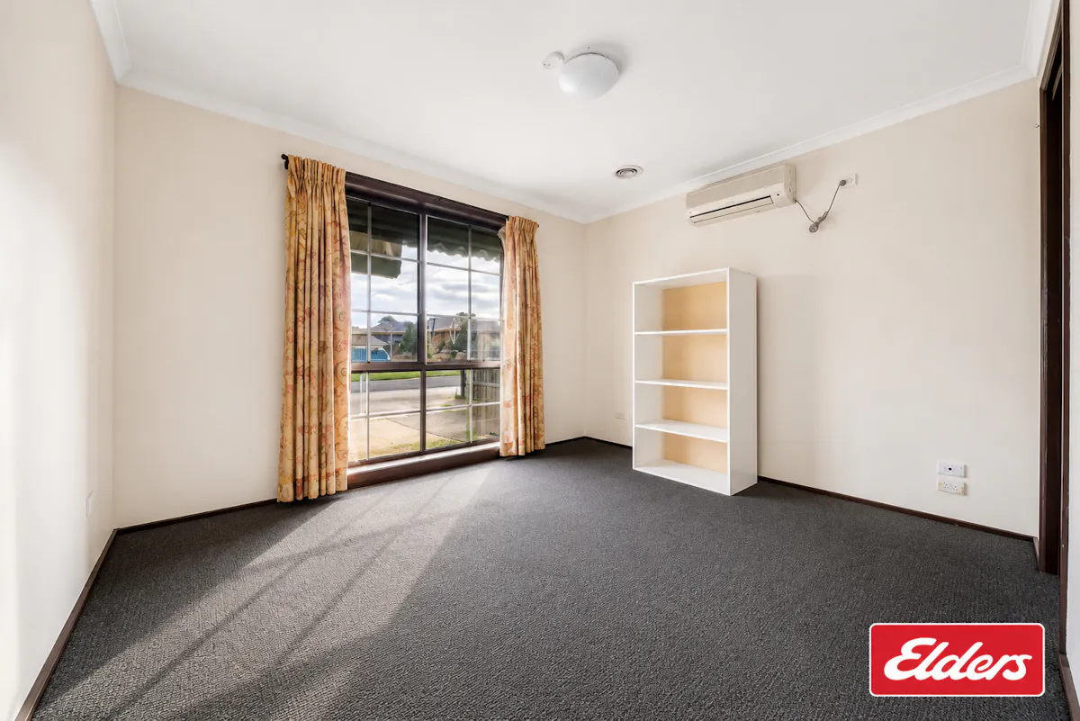 4 Lorikeet Court — photo 4 of 14
