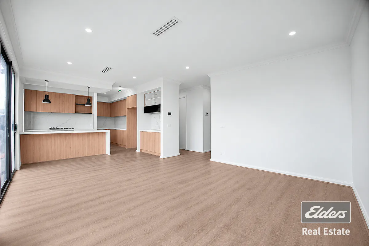 30 Ivory Street — photo 14 of 20