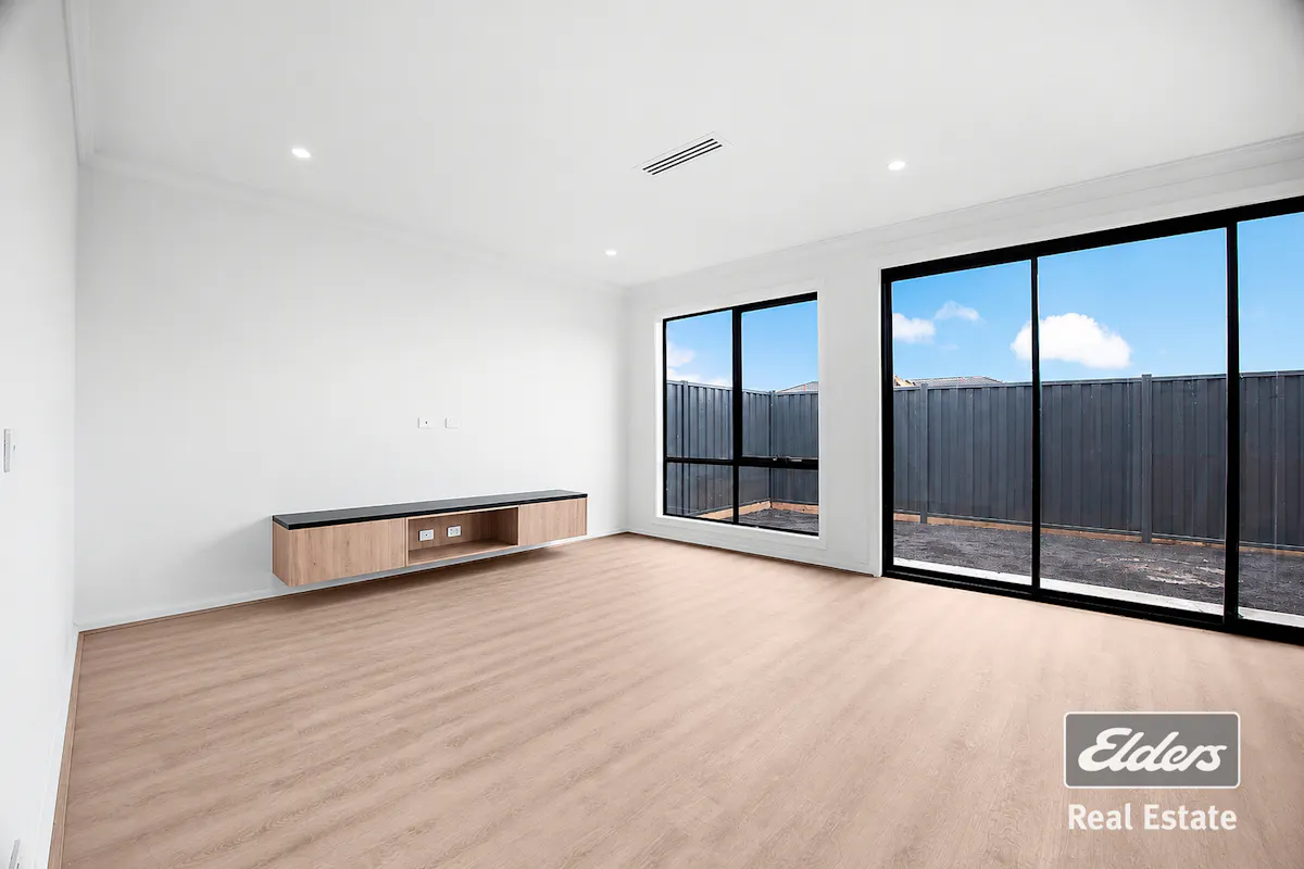 30 Ivory Street — photo 15 of 20